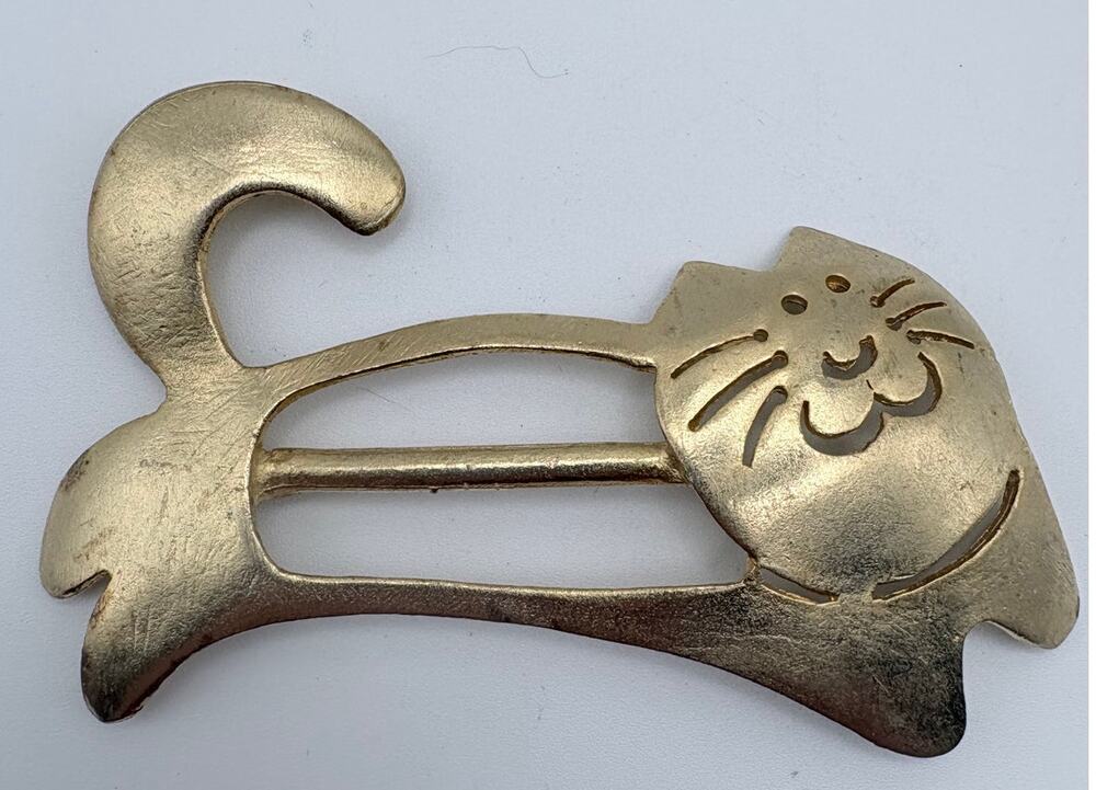 Figural Gold-Tone Cat Buckle/Scarf Clip